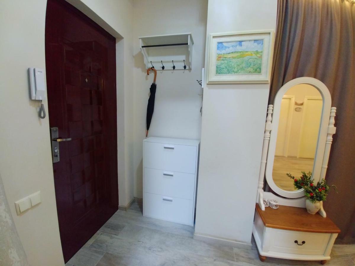 Asmati Apartment 2 バトゥーミ エクステリア 写真
